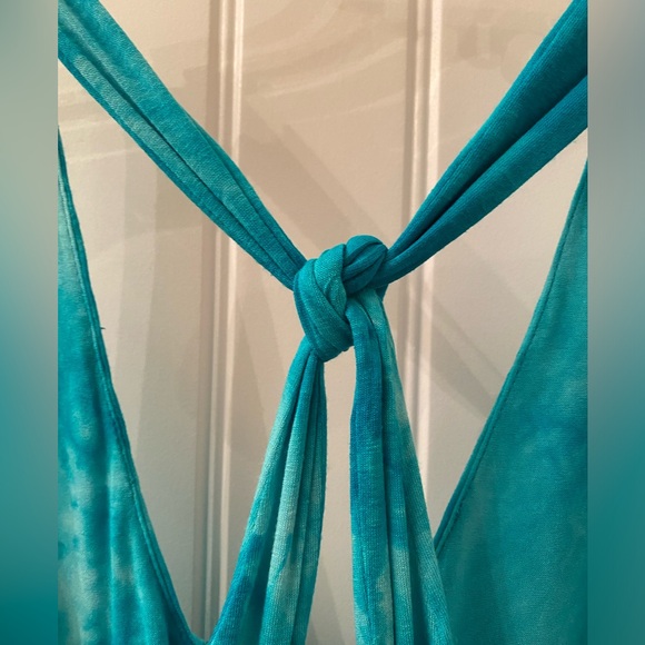 GENTLY USED VENUS SIZE LARGE SLEEVELESS BEADED TOP UNEVEN HEM TIE DYED LOOK - Picture 6 of 13